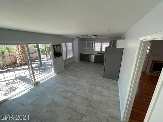 4037 Chalfont Court photo 5