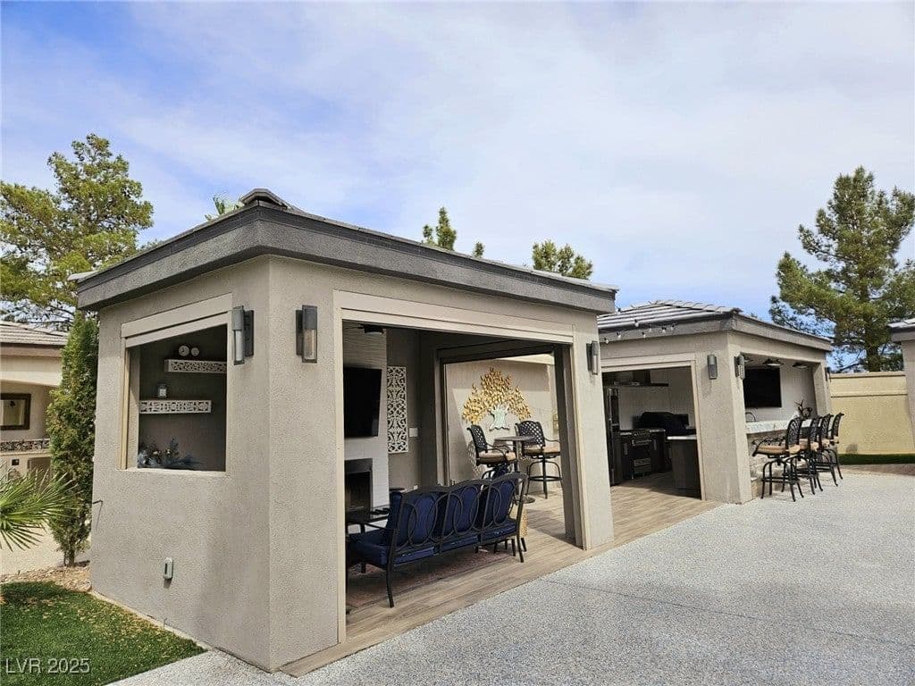 8175 Arville Street photo 2