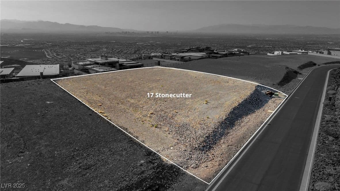17 Stonecutter - Land Court photo 2
