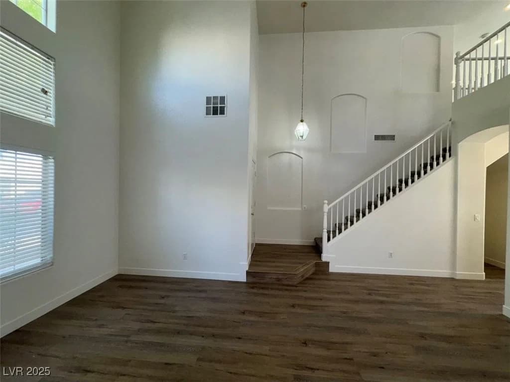 7633 Rainbow Cove Drive photo 5