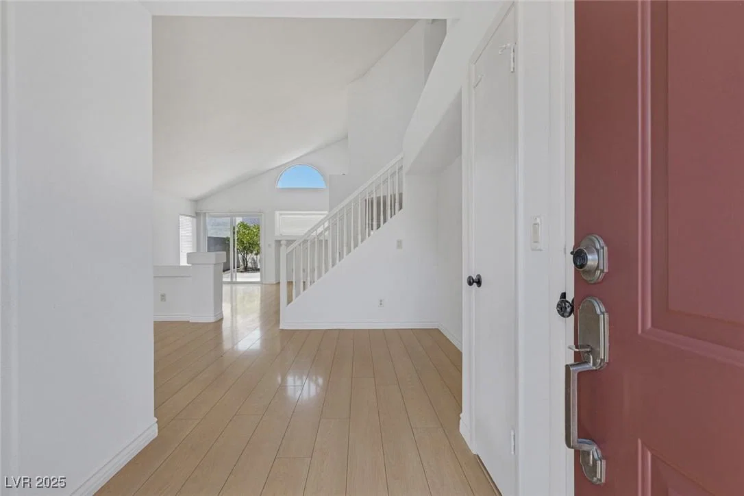 8756 Harvest Valley Avenue photo 4