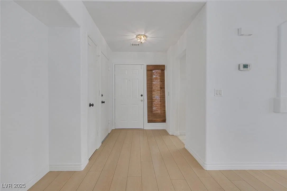 8756 Harvest Valley Avenue photo 5