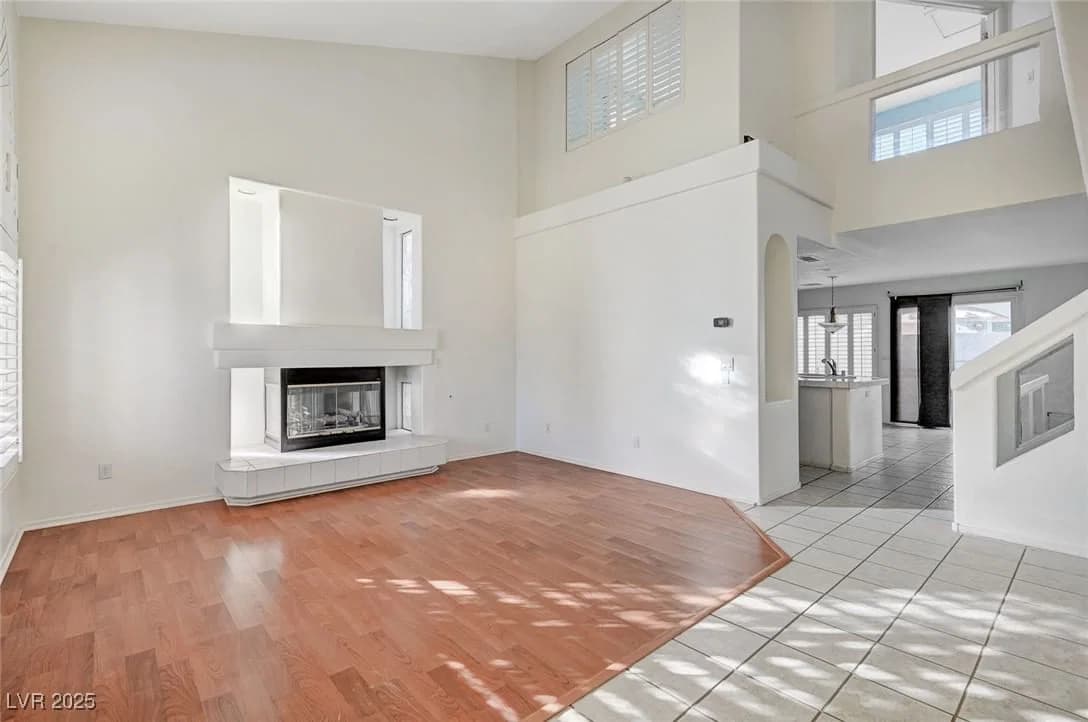 8776 Country View Avenue photo 4