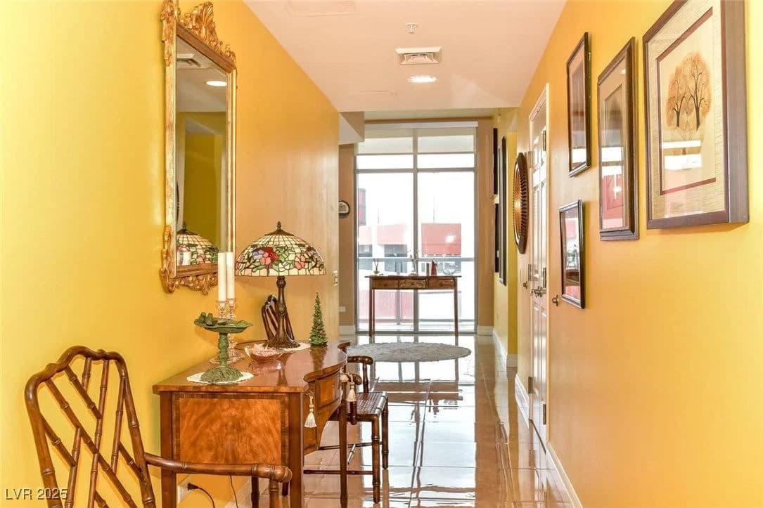 200 SAHARA Avenue photo 5
