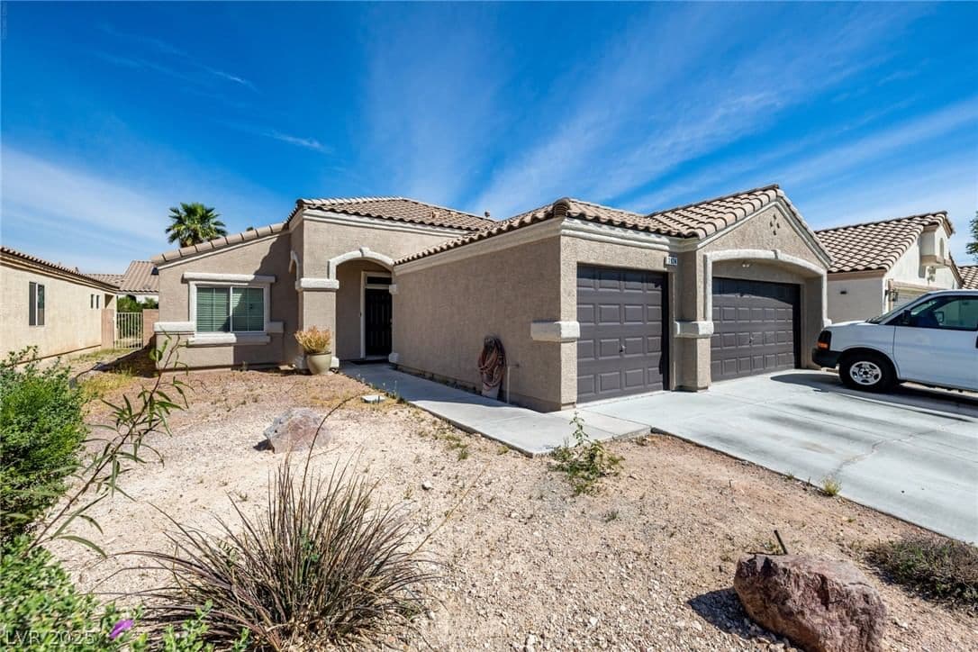 3924 Colton Avenue photo 3