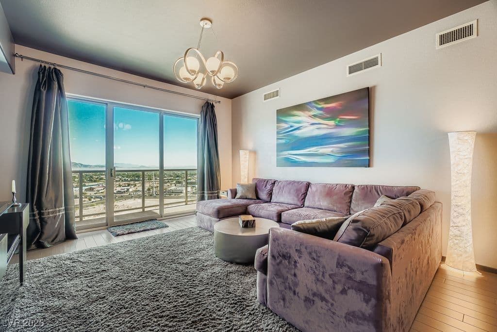 8255 Las Vegas Boulevard photo 3