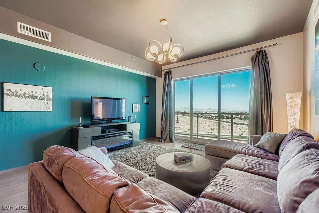 8255 Las Vegas Boulevard photo 4