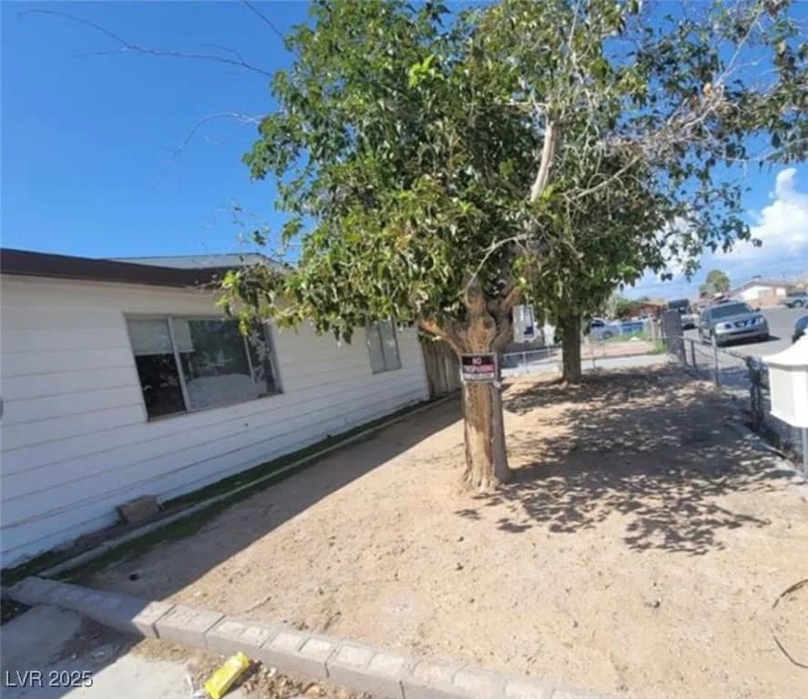 4555 Payson Avenue photo 2