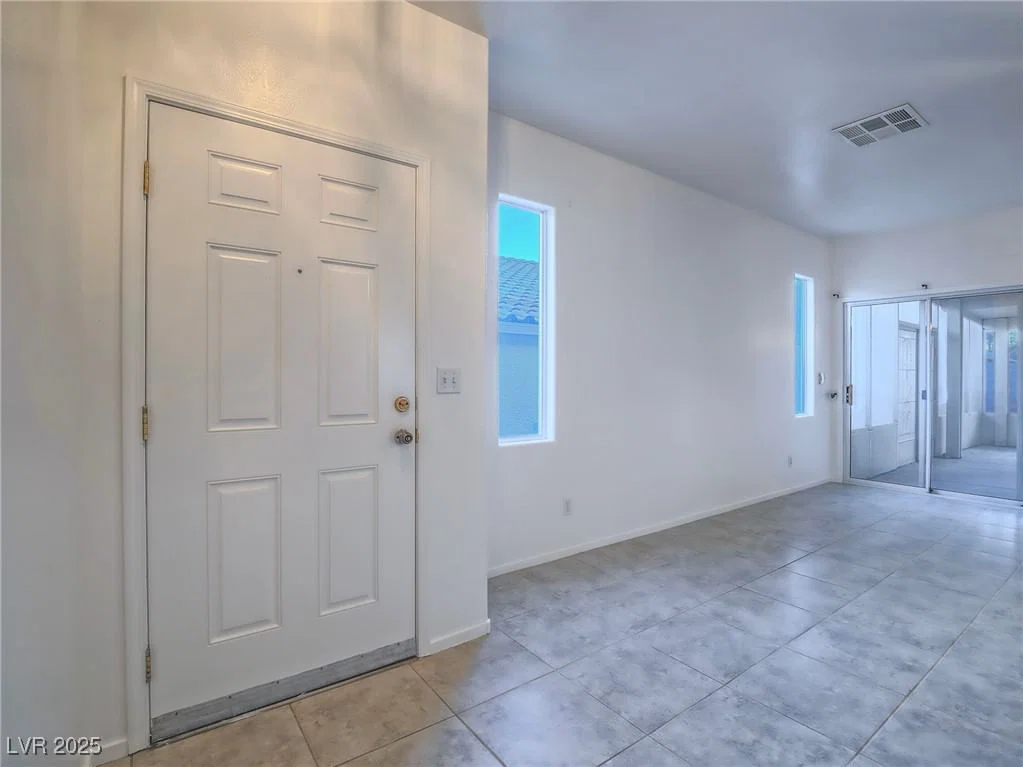 10517 Morning Drop Avenue photo 4