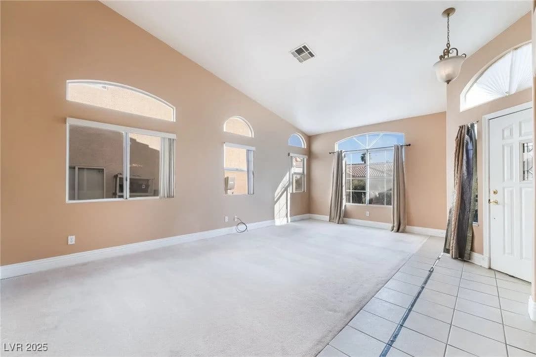 7483 Forestdale Court photo 3