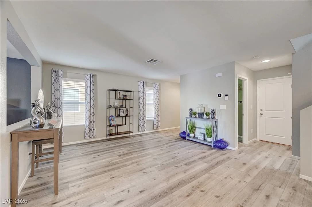 6210 Escapa Court photo 5