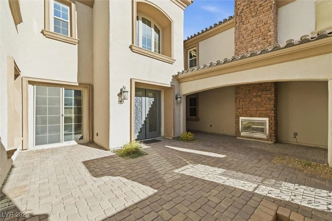 84 Olympia Chase Drive photo 4