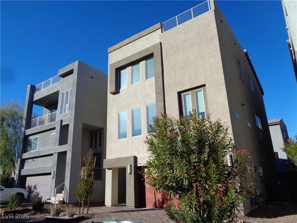 8054 Misty Canyon Avenue photo 4