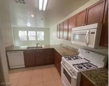 9157 Desirable Court photo 5
