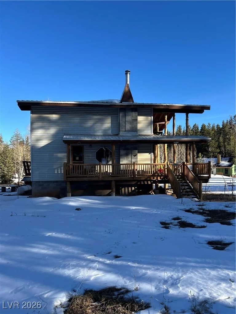 1330 Strawberry Point Road photo 2