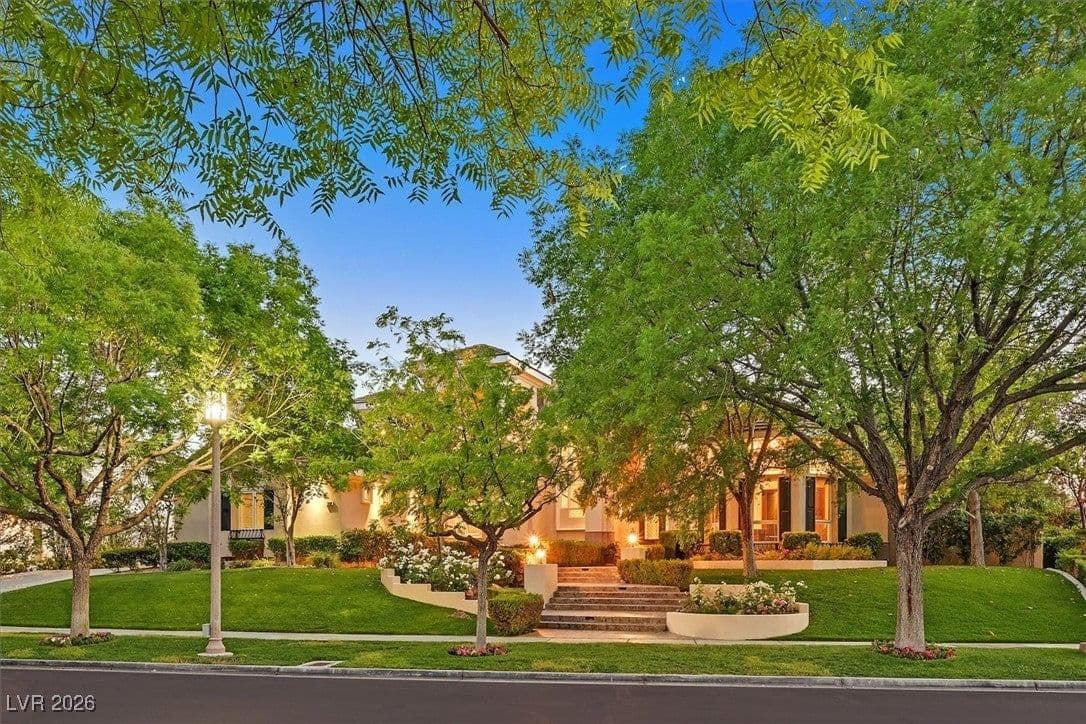 1809 White Hawk Court photo 4