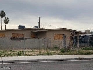2132 Houston Drive photo 2