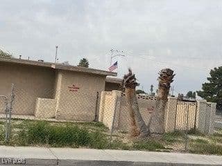 2132 Houston Drive photo 3