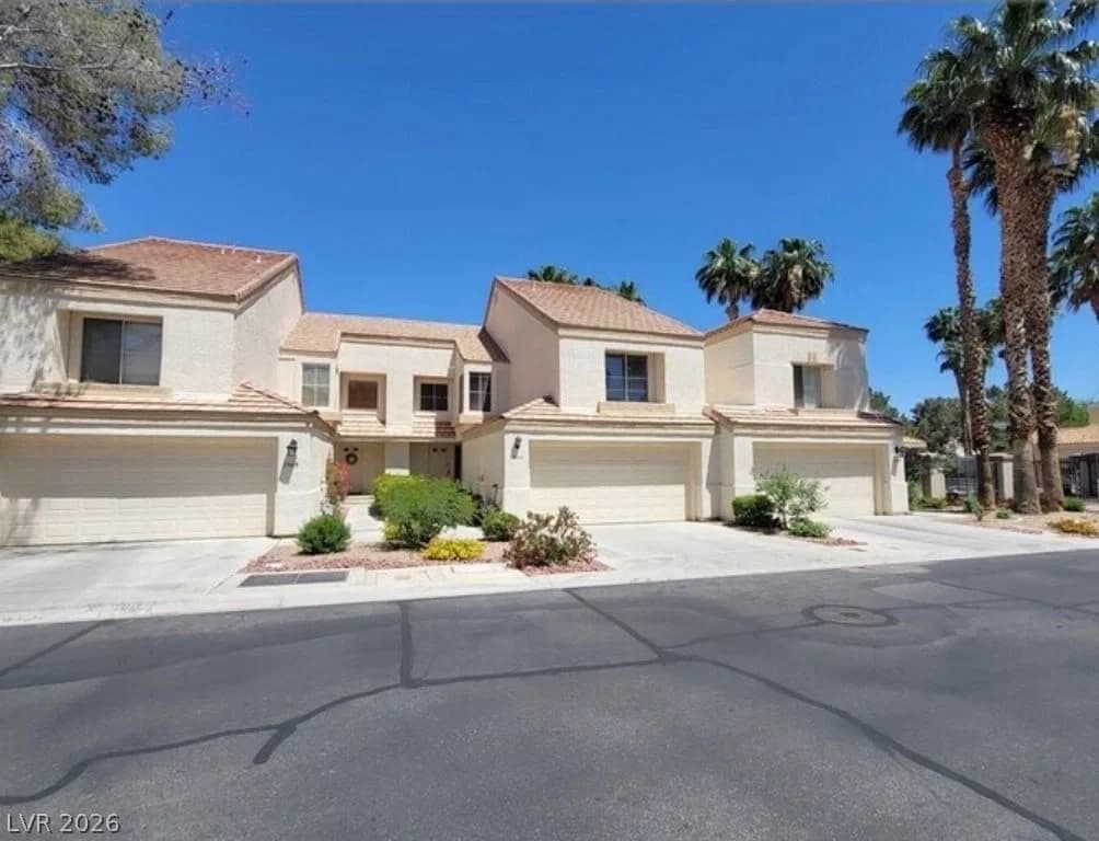 2604 Golden Sands Drive photo 3