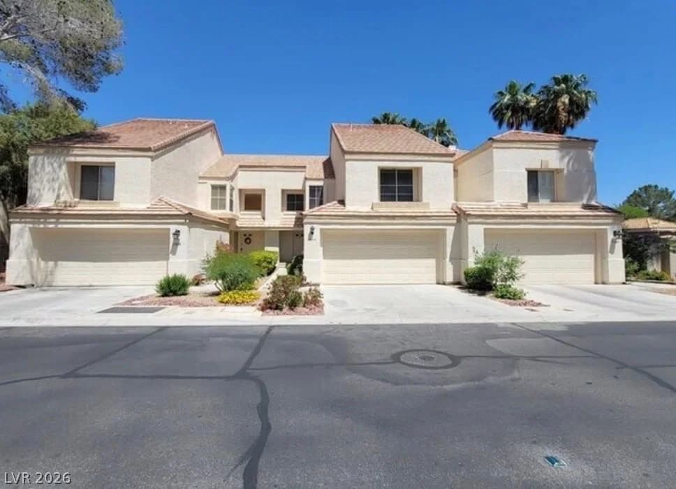 2604 Golden Sands Drive photo 4