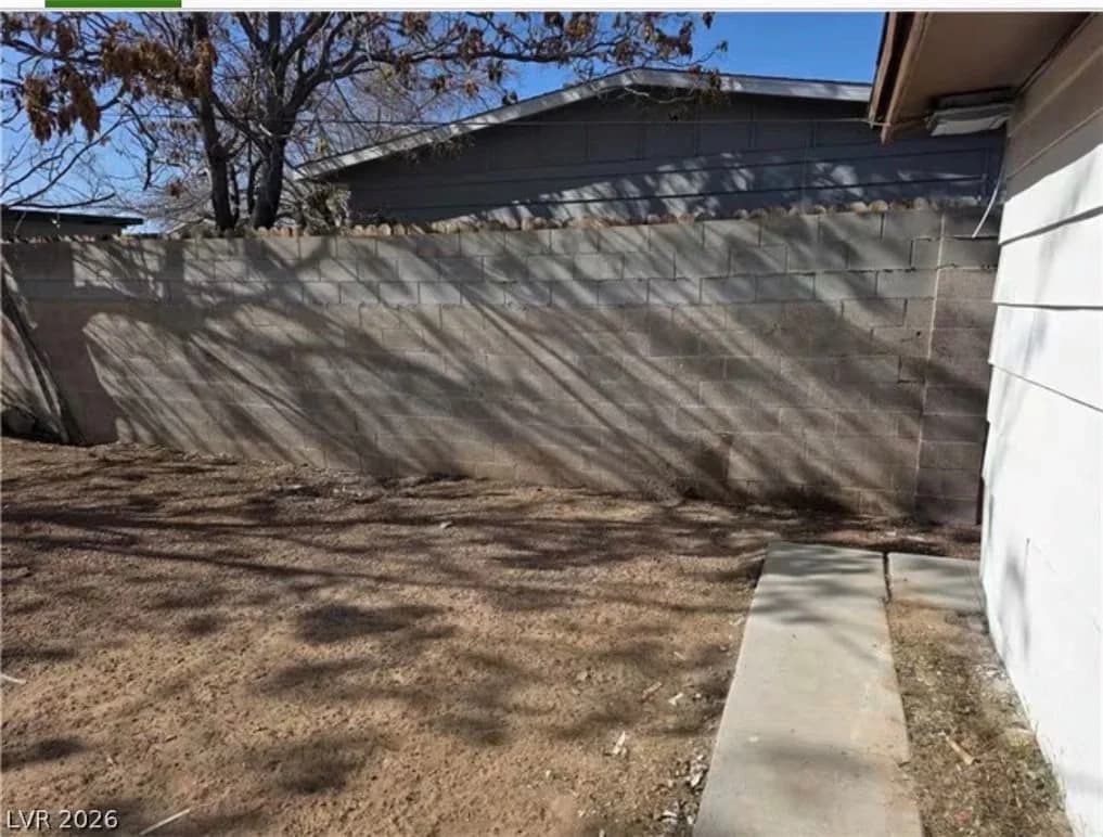 301 Lance Avenue photo 2
