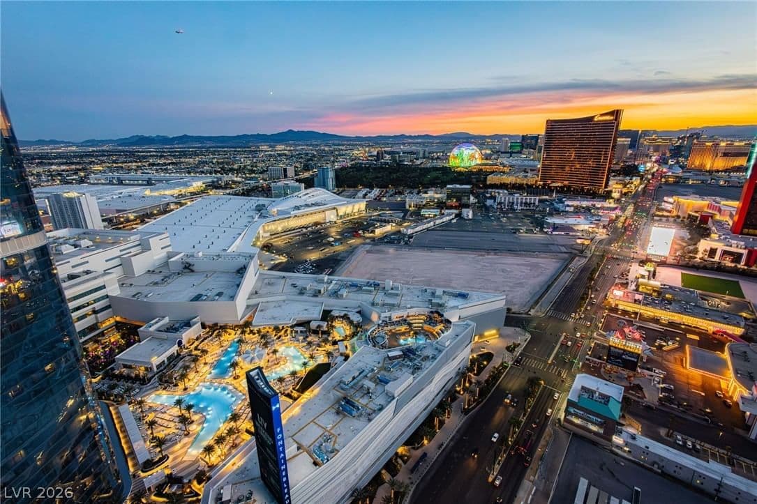 2700 Las Vegas Boulevard photo 4