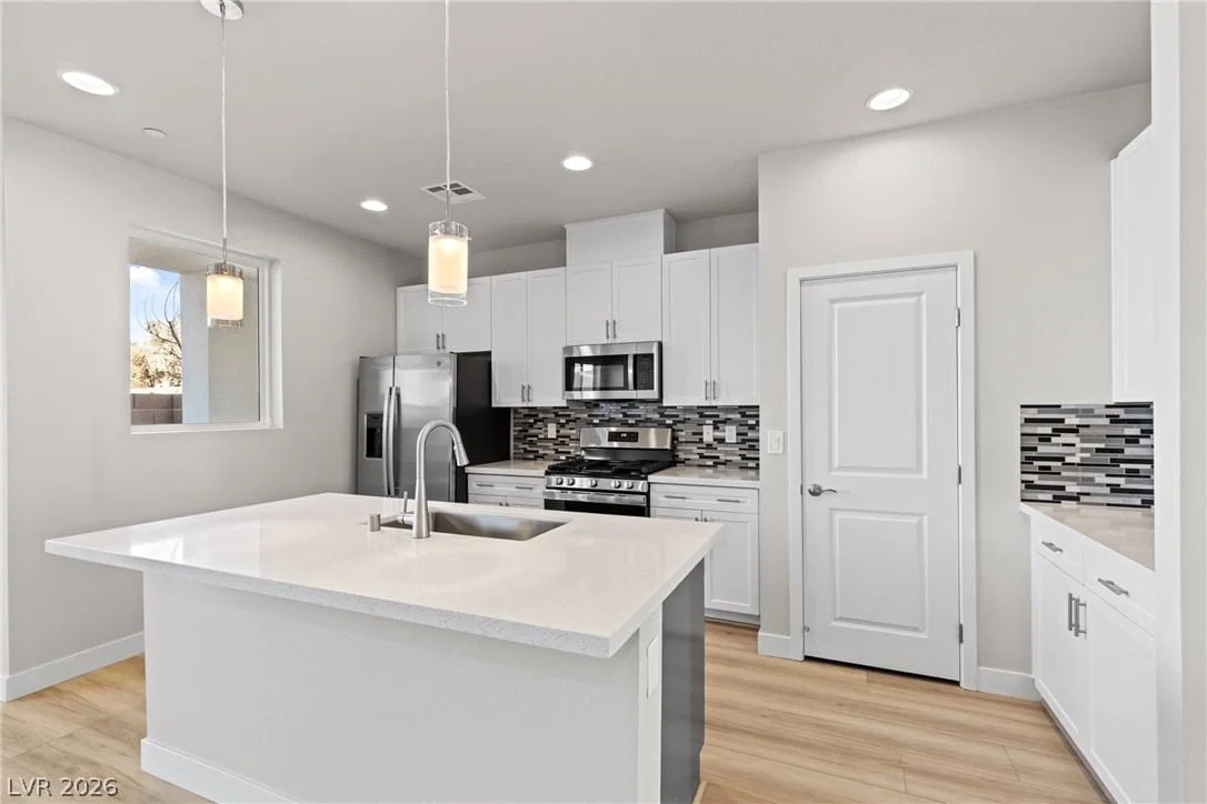 8629 Ensworth Street photo 4