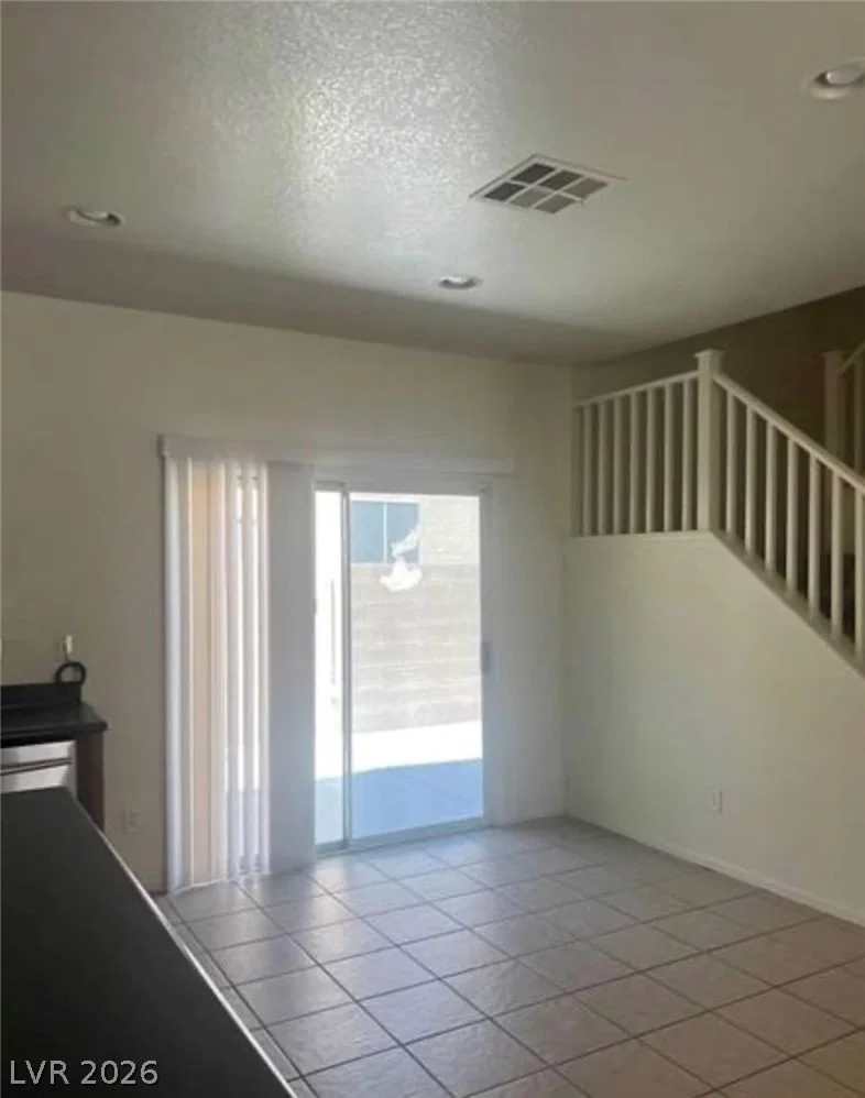 4039 Meadow Foxtail Drive photo 5