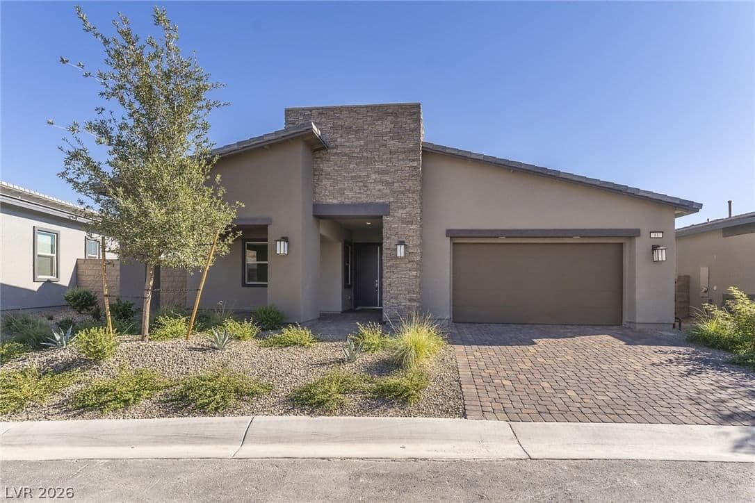 81 Reverie Heights Avenue photo 2
