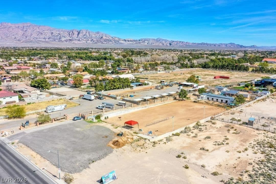 6520 Tenaya Way photo 2
