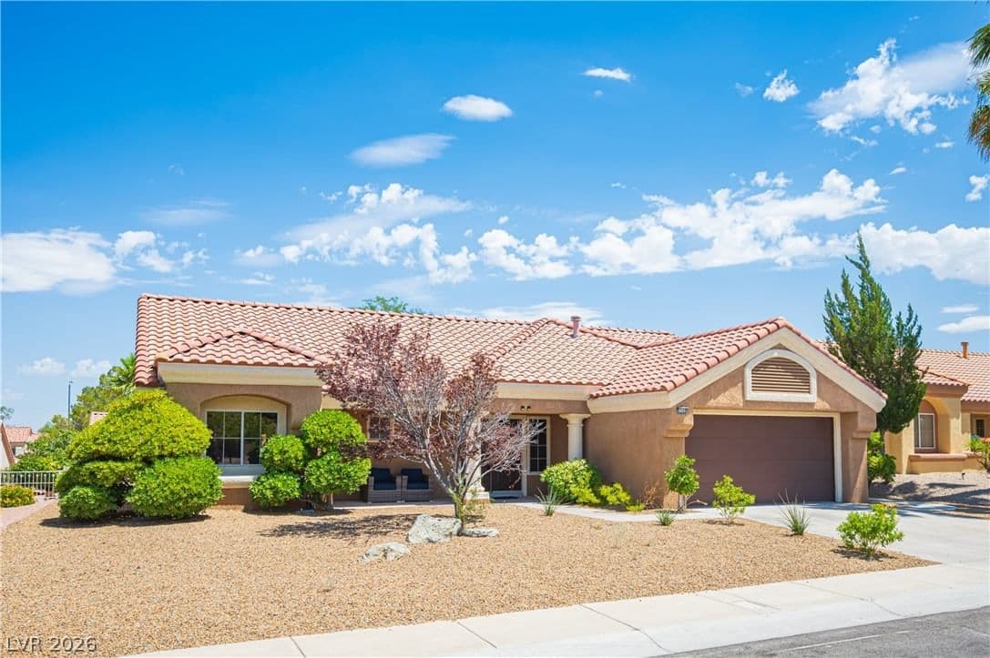 2548 Tumble Brook Drive photo 5