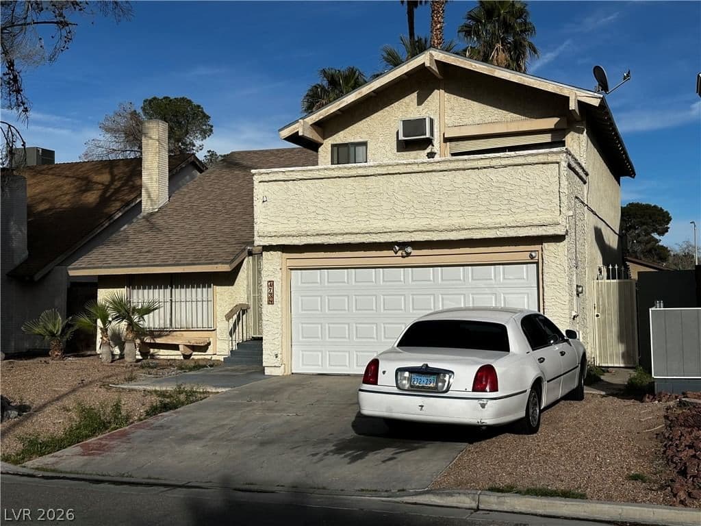 4738 Mountain Valley Road photo 3