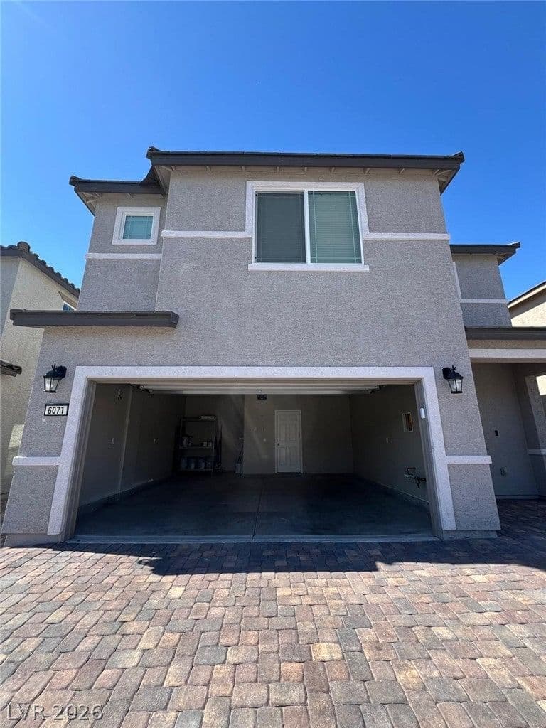 6071 Castle Gardens Avenue photo 2