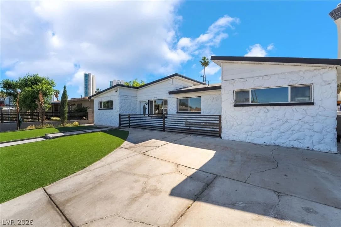2200 Santa Ynez Drive photo 3