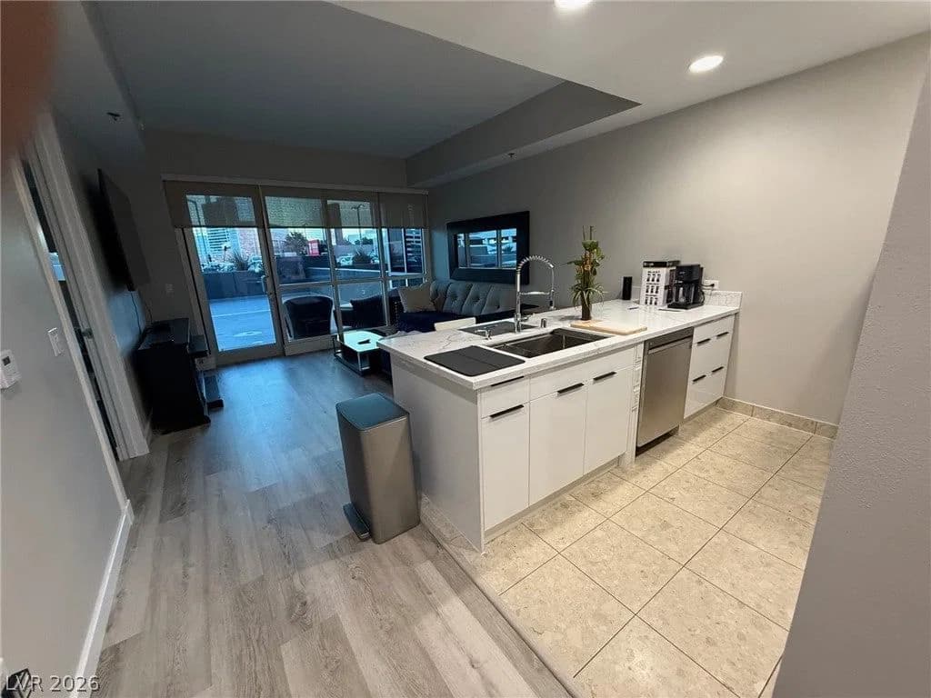 4525 Dean Martin Drive photo 4