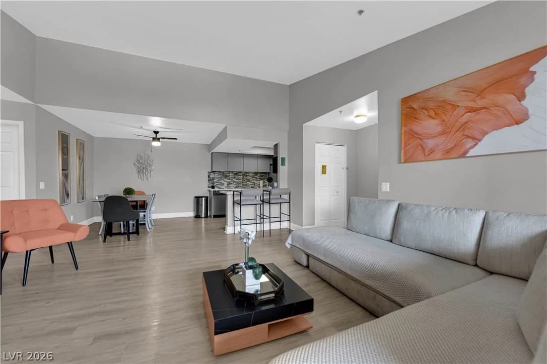 4200 Valley View Boulevard photo 4