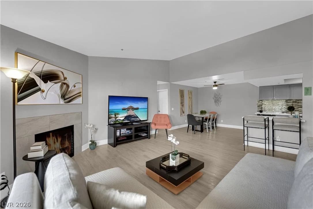 4200 Valley View Boulevard photo 5