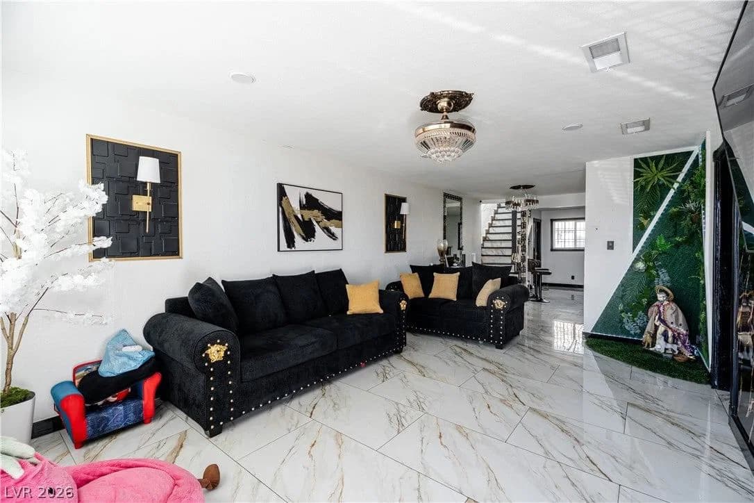 1624 L Street photo 5