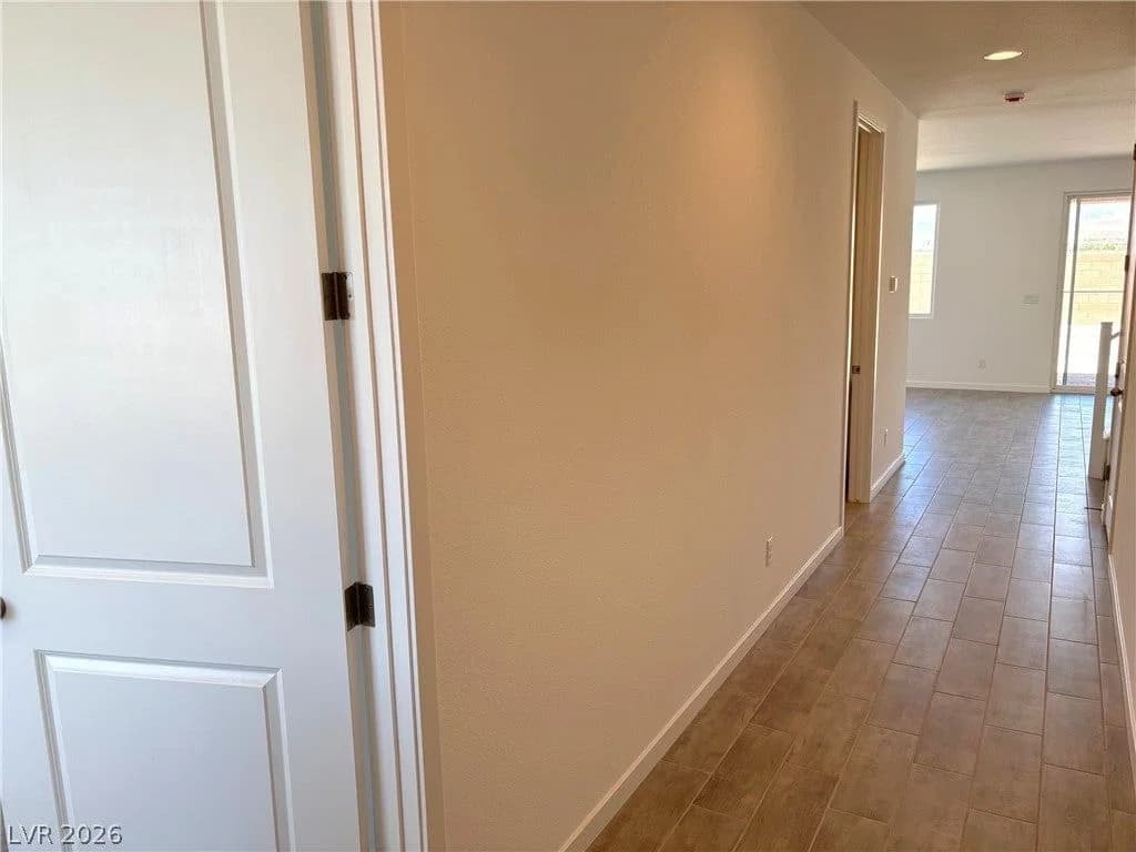 5712 Badlands Lane photo 2