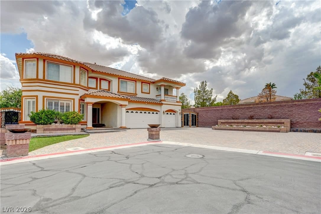 6491 Bright Nimbus Avenue photo 4