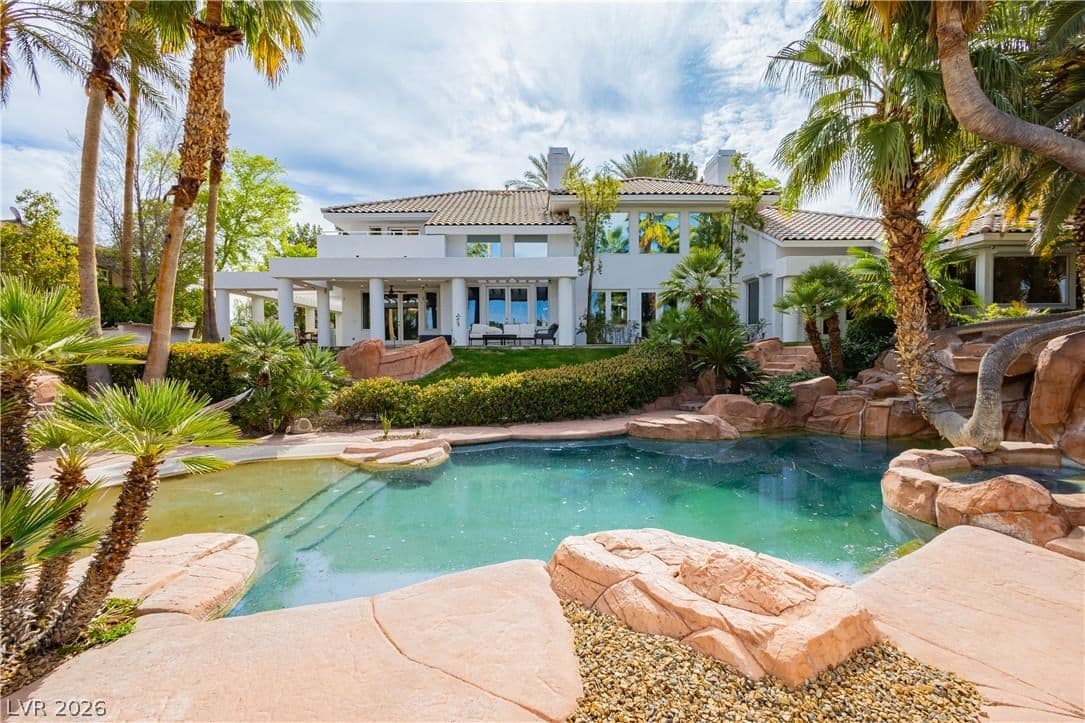 2057 Troon Drive photo 4