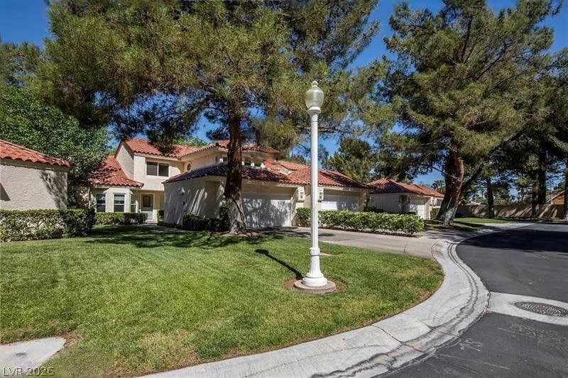 7044 Bright Springs Court photo 4