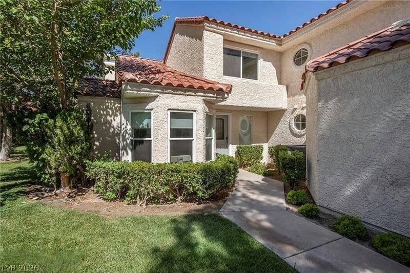 7044 Bright Springs Court photo 2