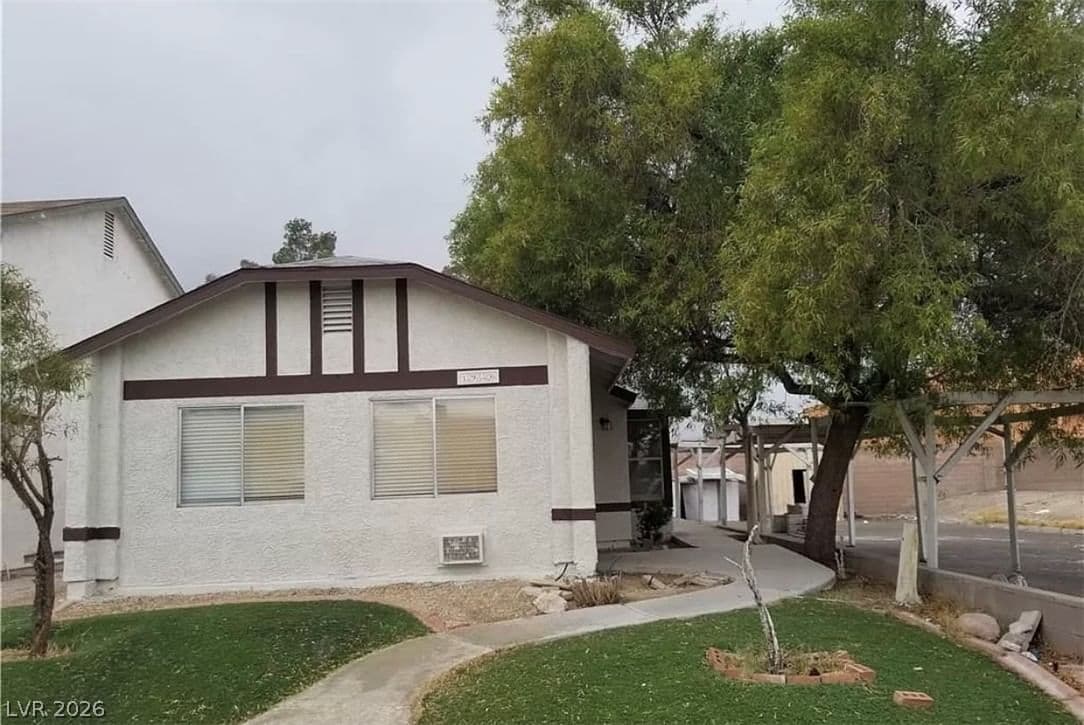1936 ST Lawrence Drive photo 2