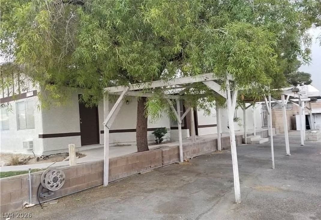 1936 ST Lawrence Drive photo 4