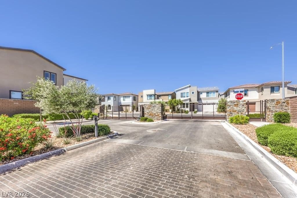 6935 Desert Finch Street photo 3