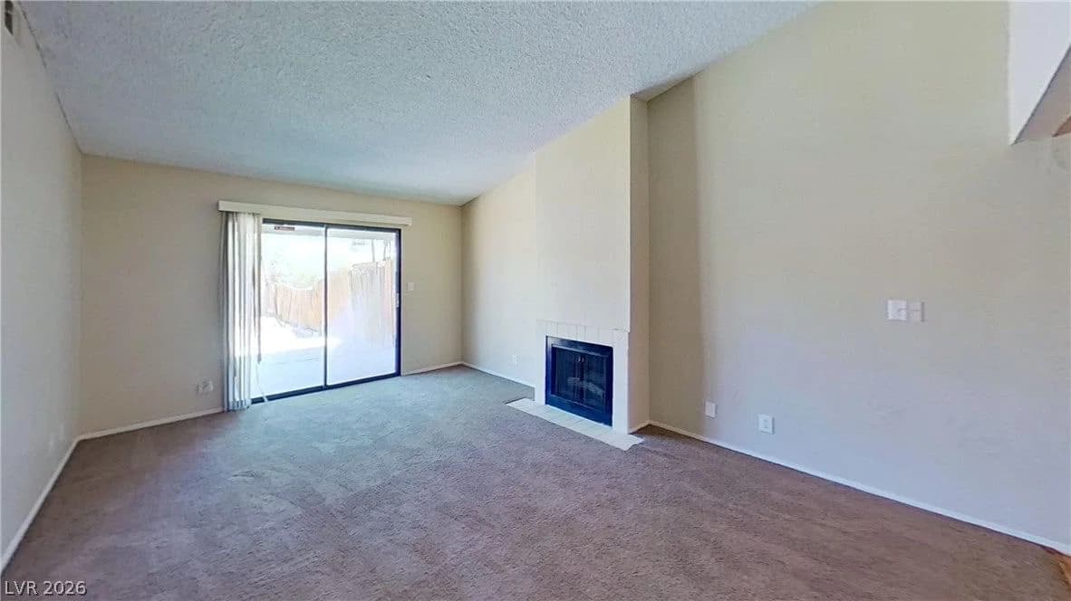 1569 Hialeah Drive photo 5