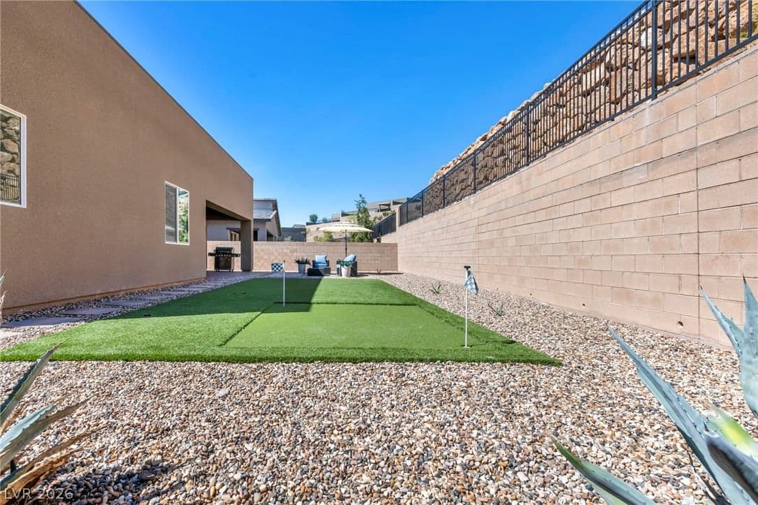 64 Reverie Heights Avenue photo 3