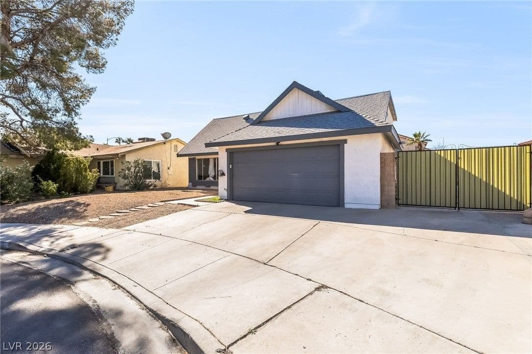 4733 Castle Rock Court photo 2