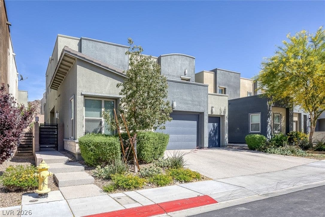 782 Glistening Light Court photo 4